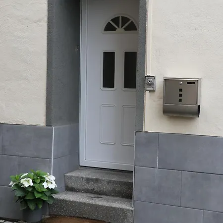 Apartamento Gemütliche Im 1og Im Haus Zur Vulkaneifel *